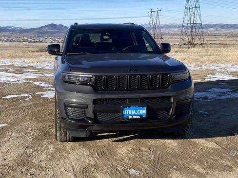 Certified 2023 Jeep Grand Cherokee L Laredo image 13