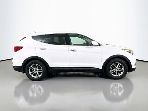 Used 2018 Hyundai Santa Fe Sport FWD image 4