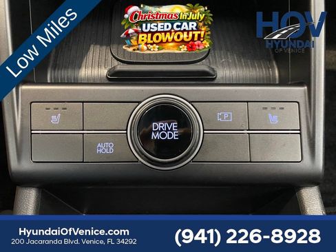Certified 2024 Hyundai Kona SEL w/ Convenience Package FWD image 17