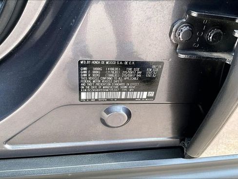 Used 2019 Honda HR-V EX image 35