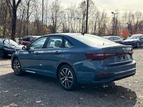 New 2026 Volkswagen Jetta SE image 4