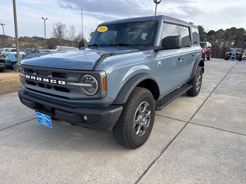 Used 2024 Ford Bronco Big Bend image 3