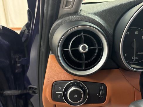 Used 2020 Alfa Romeo Giulia Ti w/ Active Blind Spot Package image 10