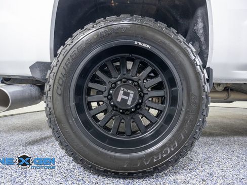 Used 2018 Chevrolet Silverado 3500 High Country w/ Duramax Plus Package AWD/4WD image 45