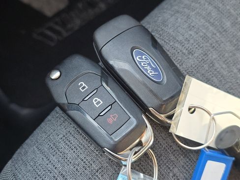 Used 2025 Ford F150 XL w/ Equipment Group 103A High image 33