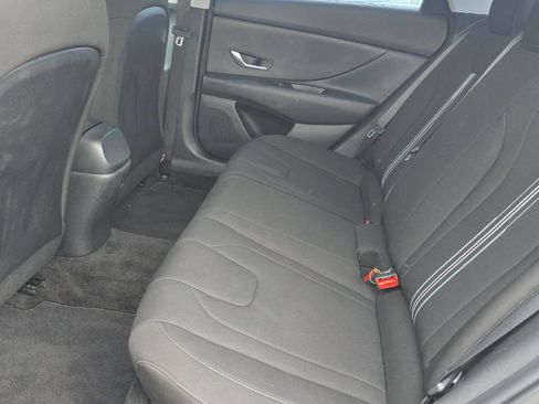 Used 2023 Hyundai Elantra SEL FWD image 10
