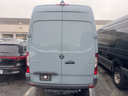 Used 2024 Mercedes-Benz Sprinter 2500 image 16