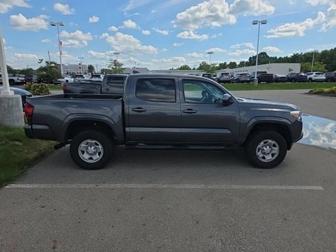 Used 2023 Toyota Tacoma SR AWD/4WD image 5