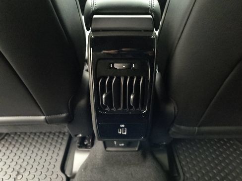 New 2026 Jeep Compass Latitude AWD/4WD image 22