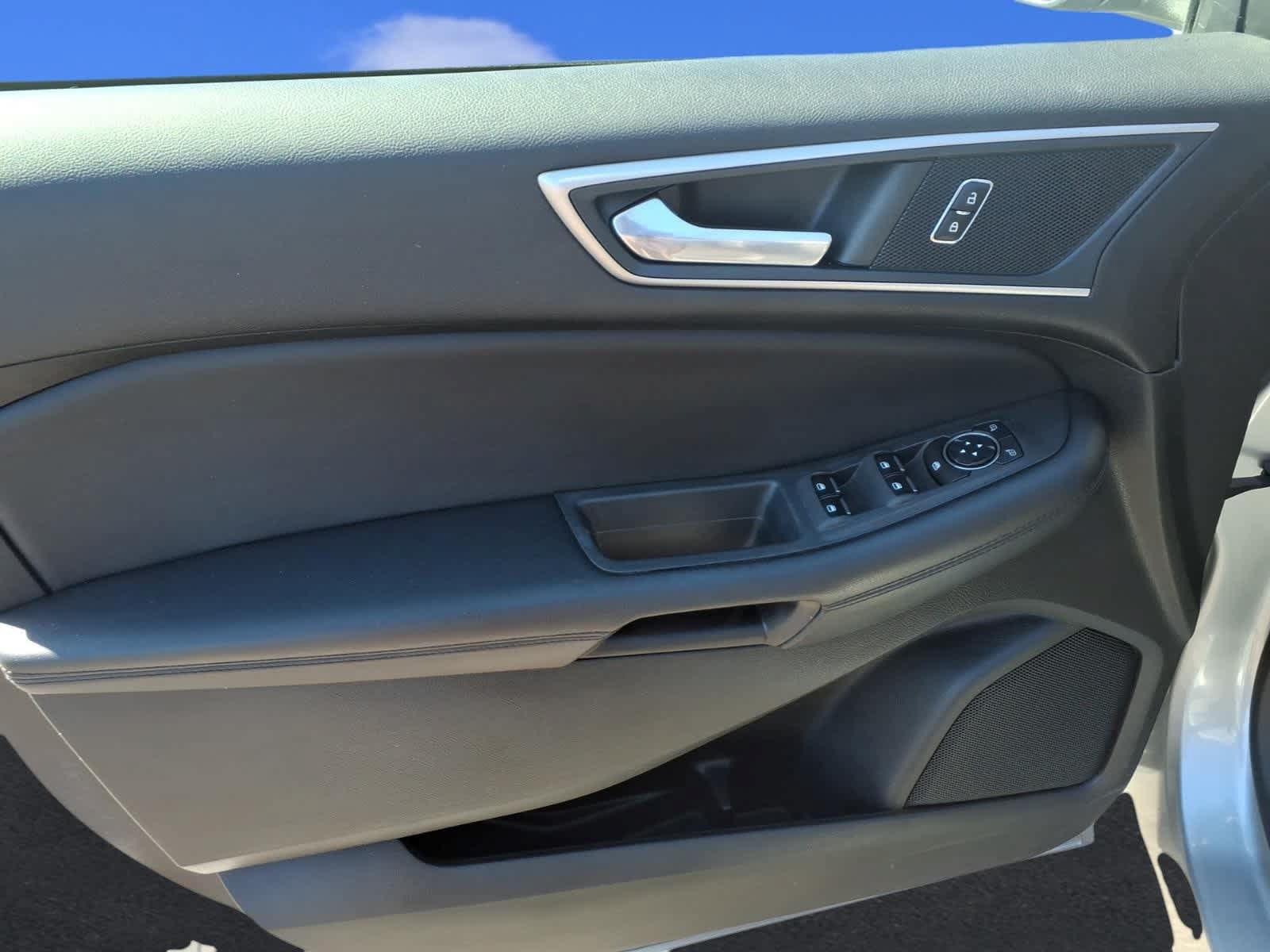 Used 2023 Ford Edge SEL w/ Convenience Package AWD/4WD image 17