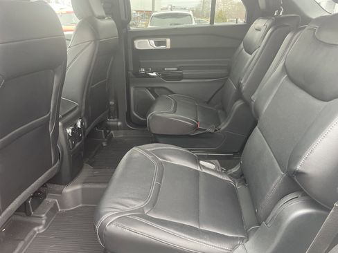Used 2023 Ford Explorer ST w/ Equipment Group 401A image 9