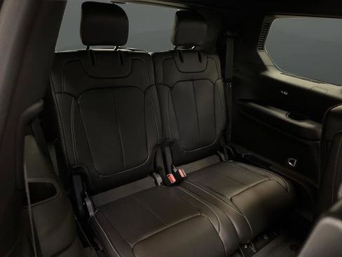 New 2026 Jeep Grand Cherokee L Limited w/ Luxury Tech Group II image 33