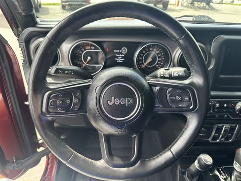 Used 2022 Jeep Wrangler Unlimited Sport AWD/4WD image 11