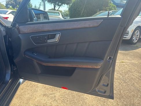 Used 2013 Mercedes-Benz E 350 E 350 w/ Premium 1 Pkg image 15