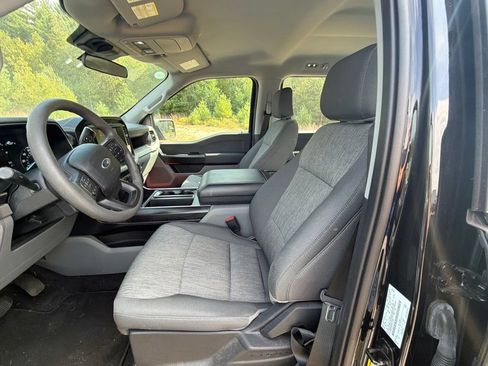 Used 2023 Ford F150 XL w/ XL Chrome Appearance Package AWD/4WD image 6