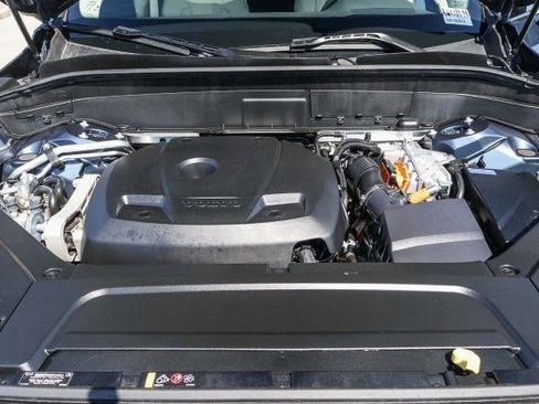 Used 2023 Volvo XC90 T8 Plus w/ Protection Package Premier image 26