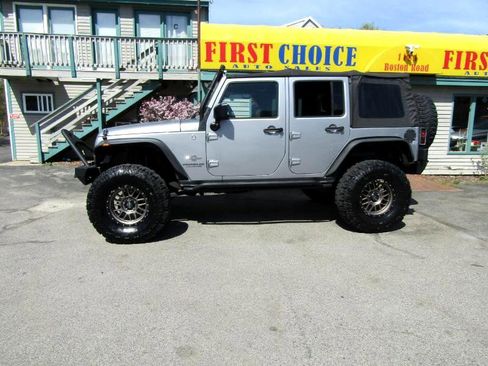 Used 2015 Jeep Wrangler Unlimited Sport image 39
