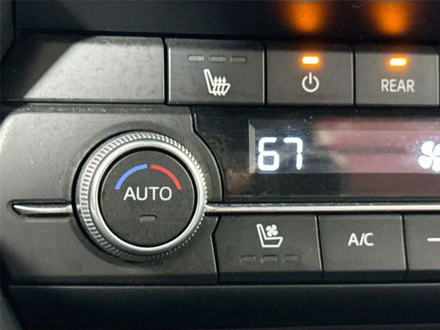 Certified 2023 MAZDA CX-9 Carbon Edition image 8