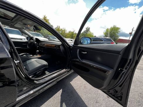 Used 2009 BMW 328i Sedan RWD image 12