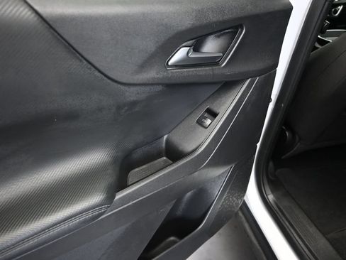 Used 2025 Chevrolet Equinox LT w/ Midnight Edition FWD image 15