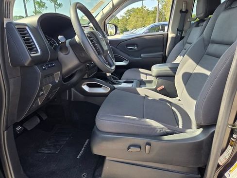 Used 2022 Nissan Frontier SV AWD/4WD image 11