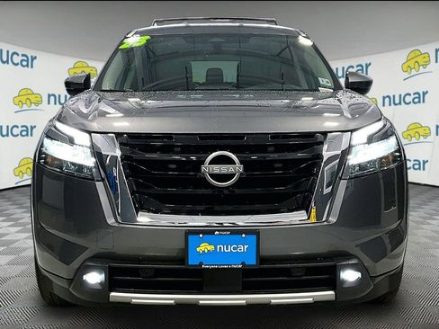 Used 2023 Nissan Pathfinder SL w/ SL Premium Package image 2