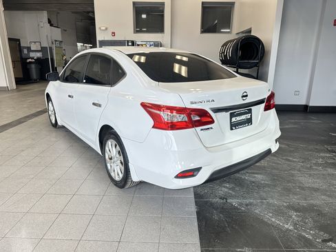 Used 2017 Nissan Sentra SV w/ Style Package image 5