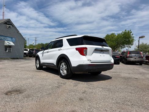 Used 2020 Ford Explorer XLT image 5
