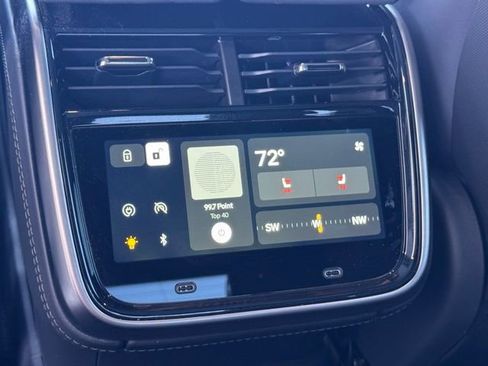 Used 2022 Rivian R1T Launch Edition image 23