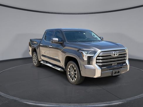 Used 2023 Toyota Tundra Limited w/ Power Package AWD/4WD image 12