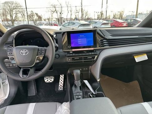 New 2026 Toyota Camry SE image 10