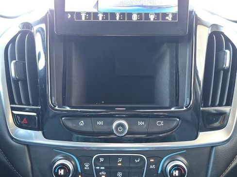 Used 2020 Chevrolet Traverse RS w/ LPO, Floor Liner Package image 42