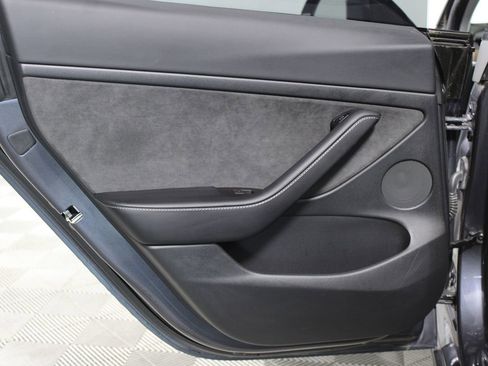 Used 2022 Tesla Model 3 Performance image 21