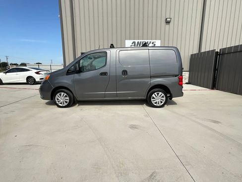 Used 2021 Nissan NV200 SV w/ Sliding Door Glass Package FWD image 10
