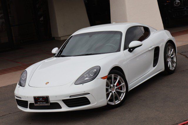 Used 2018 Porsche 718 Cayman RWD image 1