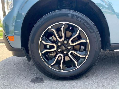 Used 2022 Ford Maverick Lariat w/ Lariat Luxury Package FWD image 9
