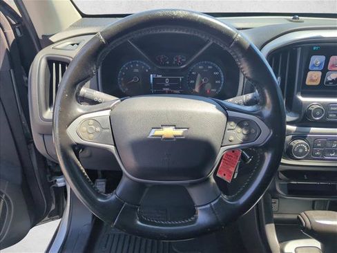 Used 2017 Chevrolet Colorado LT w/ LT Convenience Package RWD image 13