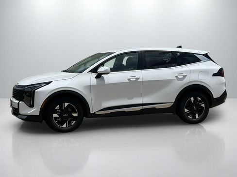 Used 2026 Kia Sportage LX FWD image 8