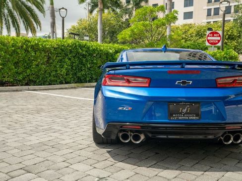 Used 2018 Chevrolet Camaro ZL1 RWD image 26