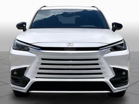 New 2026 Lexus TX 500h AWD image 2