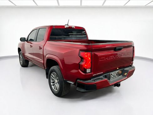 Used 2024 Chevrolet Colorado LT RWD image 6