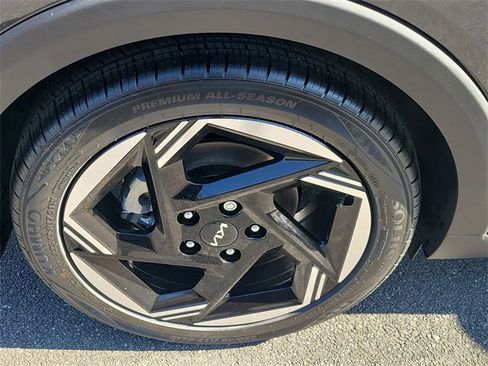 New 2025 Kia K4 EX image 8