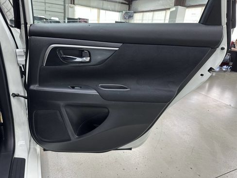 Used 2014 Nissan Altima 2.5 S w/ Display Audio Package image 14