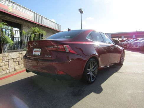 Used 2015 Lexus IS 250 image 4