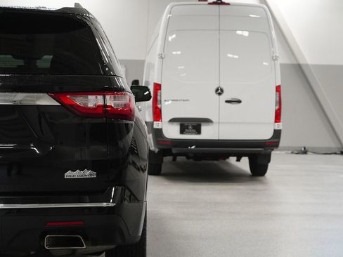 Used 2019 Chevrolet Traverse High Country w/ LPO, Floor Liner Package image 12