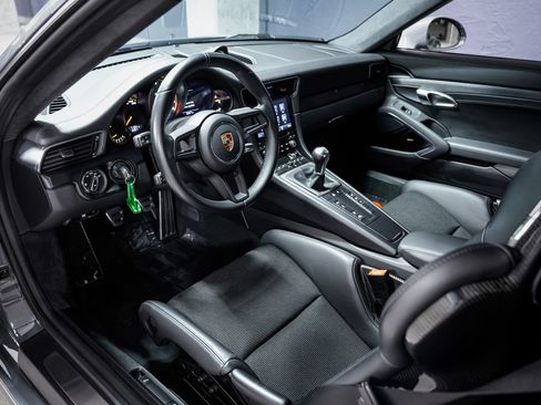 Used 2018 Porsche 911 GT3 RWD image 10