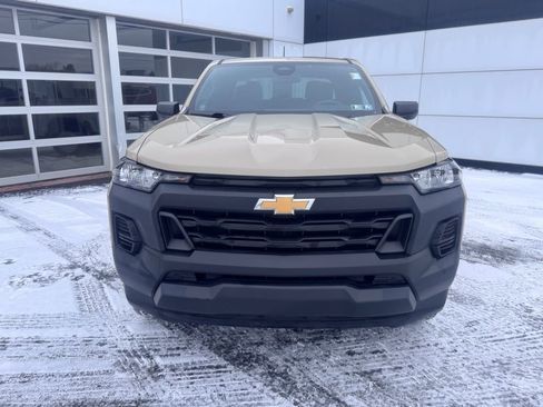 Used 2023 Chevrolet Colorado W/T image 9