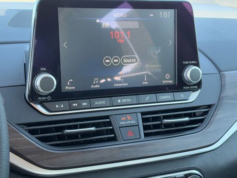 Certified 2025 Nissan Altima 2.5 SV image 22