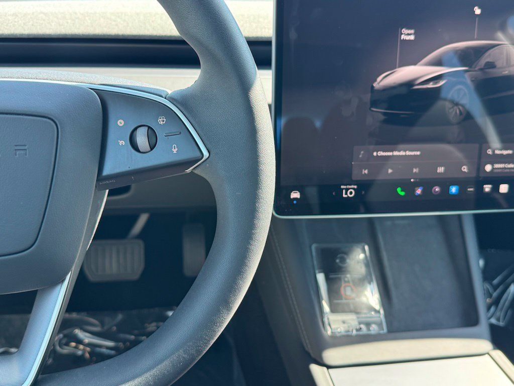 Used 2025 Tesla Model 3 RWD image 9