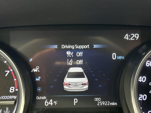 Used 2020 Toyota Camry LE image 13